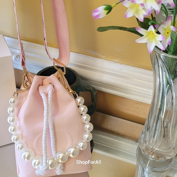 Dior - Picture 11 of 16